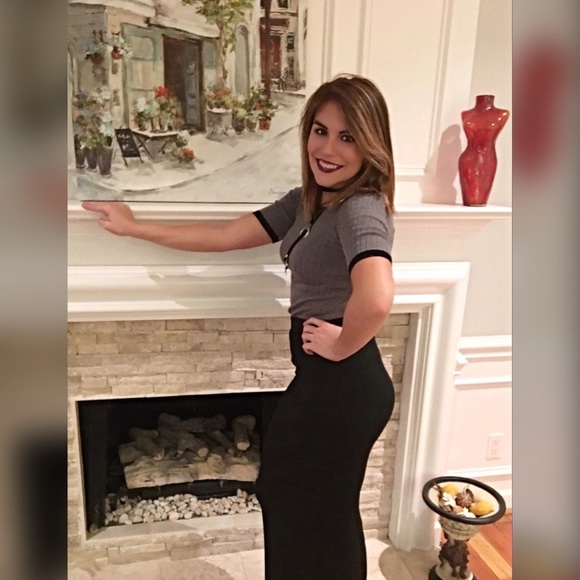 Black ribbed maxi skirt with back slit DELETING - Picture 4 of 4