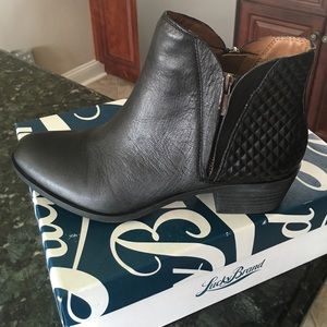 Lucky Brand Booties 9 1/2 black