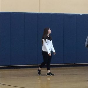 Meet your Posher, Sharon