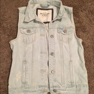 Denim vest size small