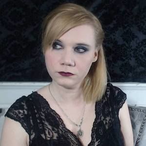 Meet your Posher, Christy