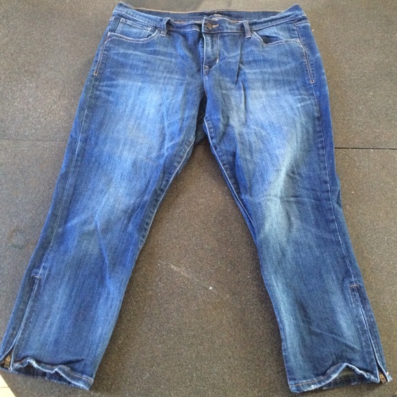Old Navy Capris sz 14