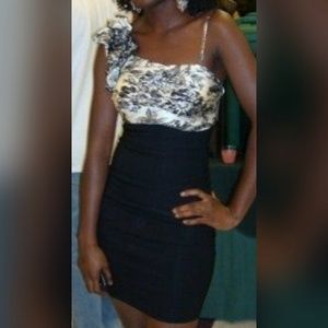 One hand, pencil dress...