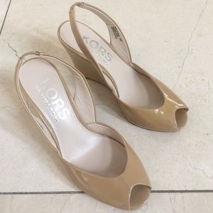 Nude patent MICHAEL KORS wedges 6 heels shoes