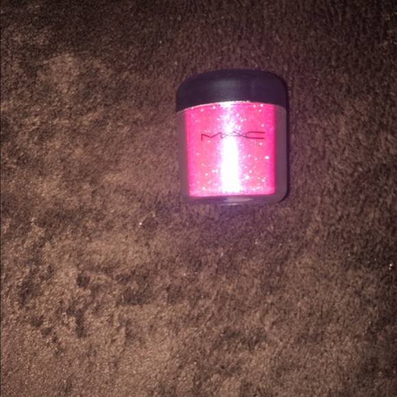 Mac pink glitter