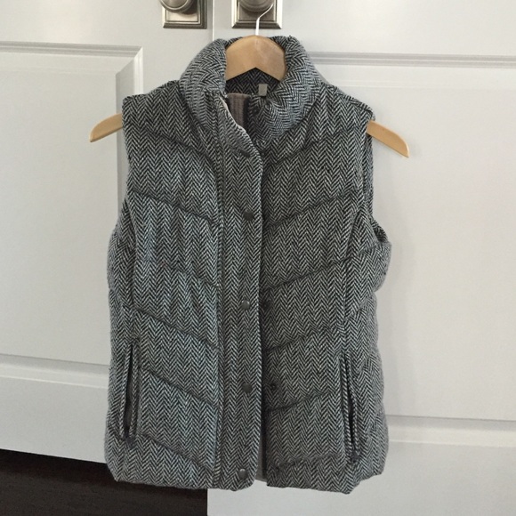 New with tags, Gap puffer vest, tweed
