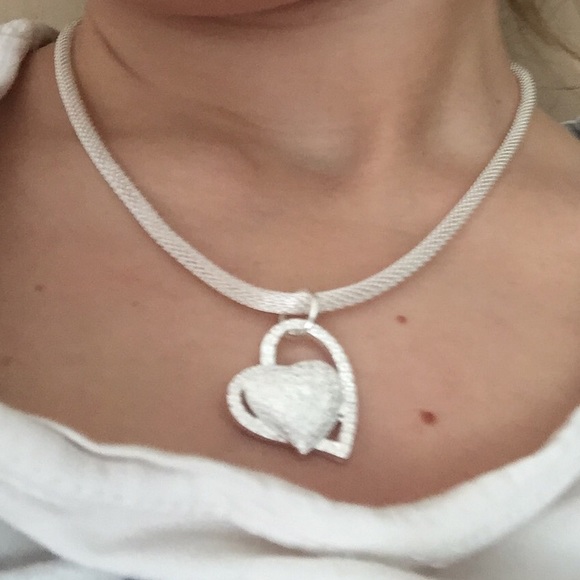 Silver heart pendant necklace - Picture 2 of 4