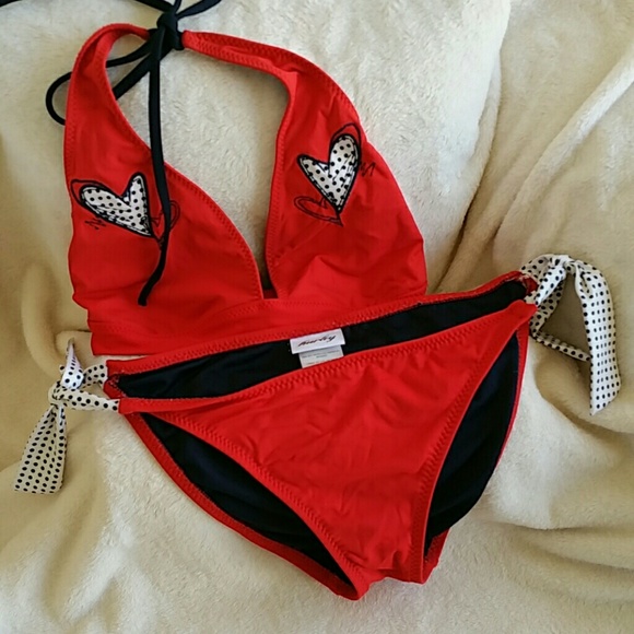 Swimsuit SOLD on Merc - Picture 2 of 2