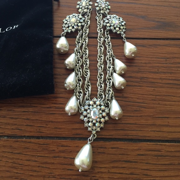 Ann Taylor Long Necklace Crystal & Pearls NWOT❣ - Picture 2 of 3