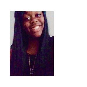 Meet your Posher, Travae