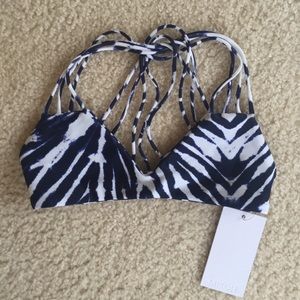 Brand new with tags MIKOH Banyans top ✨