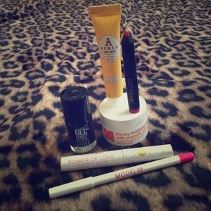 All New Unused Items Cosmetic Bundle