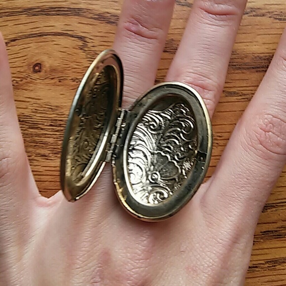 RARE Locket Ring!!