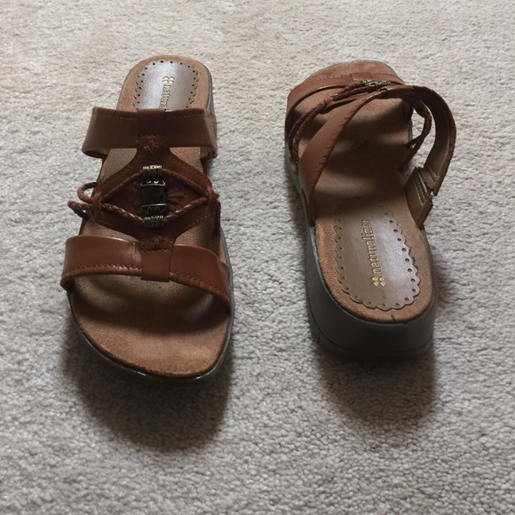 Sandal