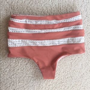 Brand new with tags ACACIA Papaya Madrid Bottom ✨