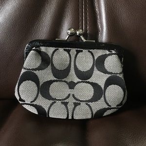 NWOT 💯% Authentic Coach Coin purse