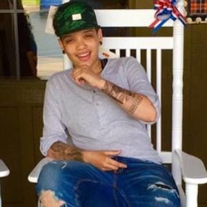 Meet your Posher, Evii