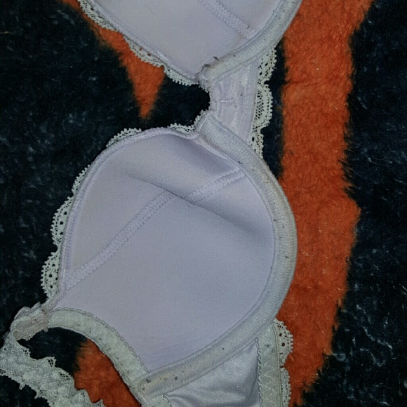 Bra. - Picture 2 of 2