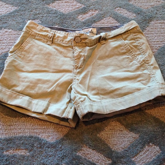 Khaki shorts