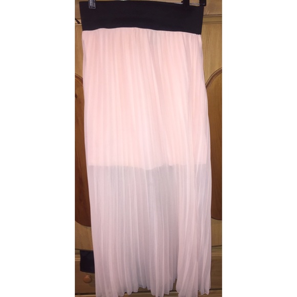 Pleated Light Pearly Pink skirt