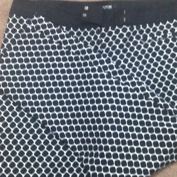 Cute Printed Capri Pants