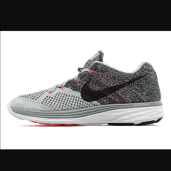 Nike Shoes - Nike lunar 3 size 8 running shoes