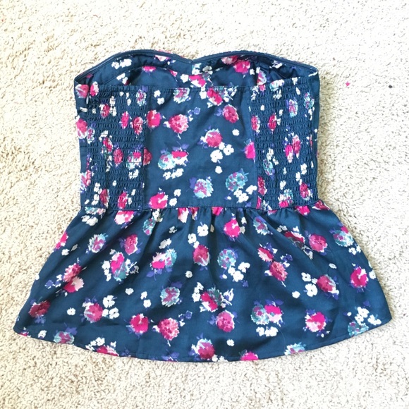 Strapless floral peplum American Eagle top - Picture 2 of 4