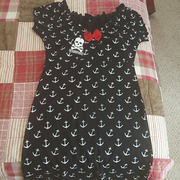 XXL Sourpuss pin up dress.