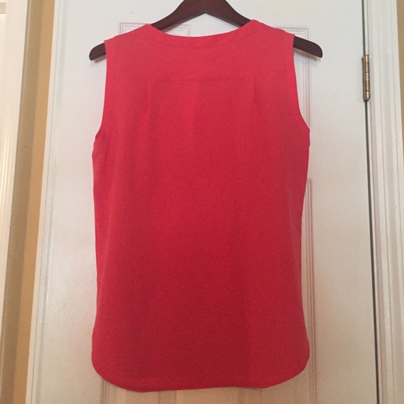 Tank - Picture 4 of 4