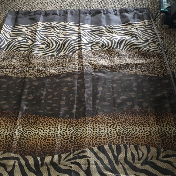 Standard Size 12 Hook Shower Curtain