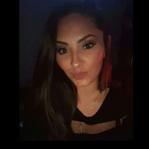 Meet your Posher, Celene