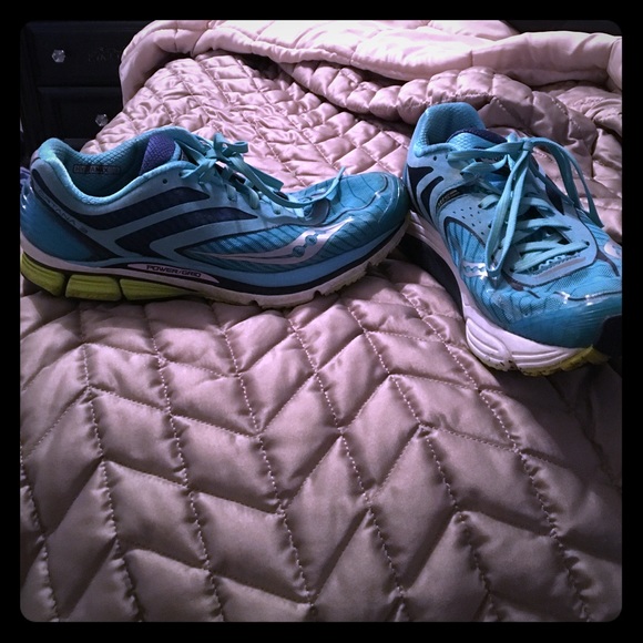 Saucony Cortana3 running shoe