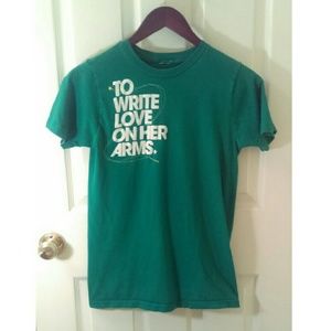 🌟FREE WITH ANY PURCHASE🌟Vintage TWLOHA Shirt