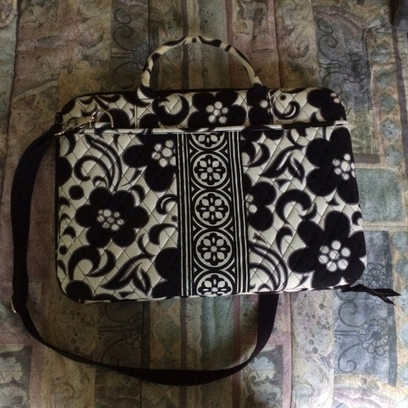 Vera Bradley Accessories - Vera Bradley laptop case