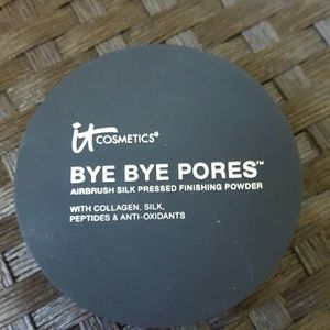 It Cosmetics Bye Bye Pressed Powder