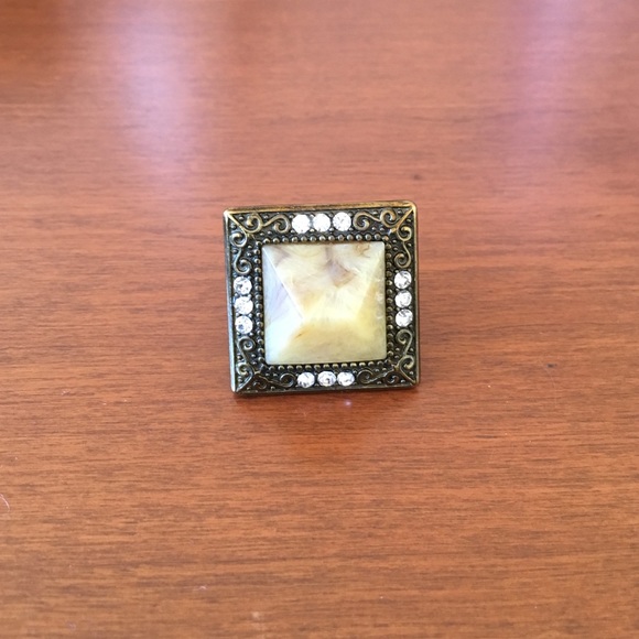 Ring - Picture 2 of 3