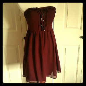 Lauren Conrad maroon strapless