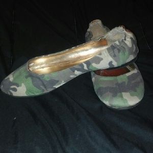 Camoflauge Flats