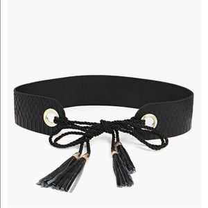 Black boohoo tie belt.