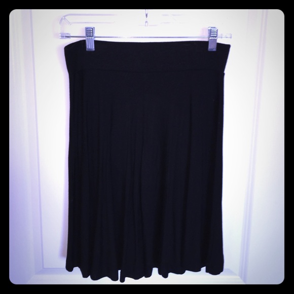 Ann Taylor Flowy Skirt