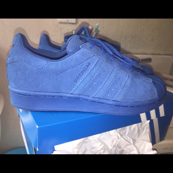 Adidas - Picture 2 of 3