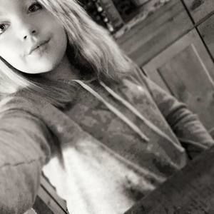 Meet your Posher, Lizzy