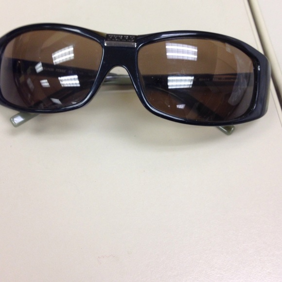 Italian made sunnies??sale main image 4