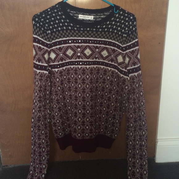 Maroon patterned sweater
