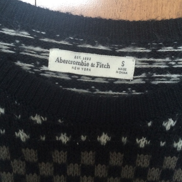 Maroon patterned sweater - Picture 2 of 4