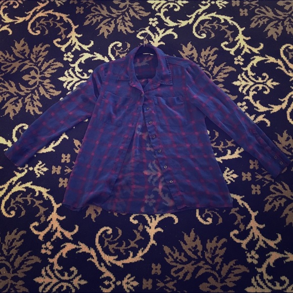 😍Adorable Sheer Plaid Button Up😍