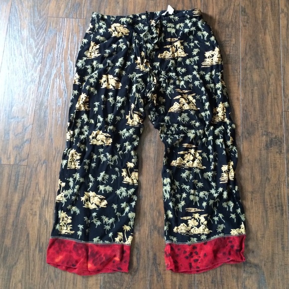CAbi Graphic Capris