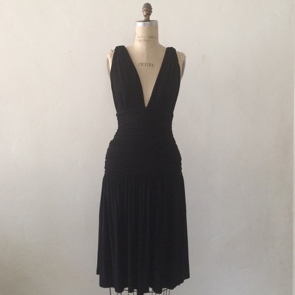 Dresses & Skirts - Black Sleeveless Deep V Dress Sz S