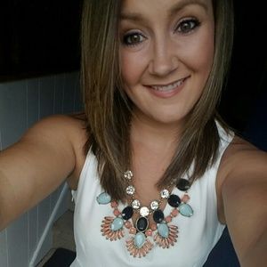 Meet your Posher, Alisa