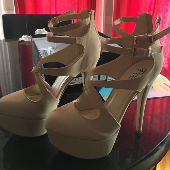 Nude platform heel